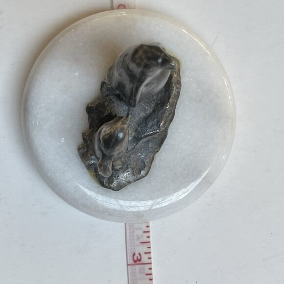 Pewter Penguin Figurine on Marble Base Pair Mama Chic Paperweight Decor - Picture 7 of 7